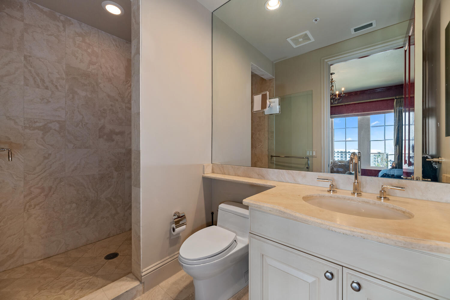 ONE WATERMARK PLACE OF THE PALM BEACHES - Residential