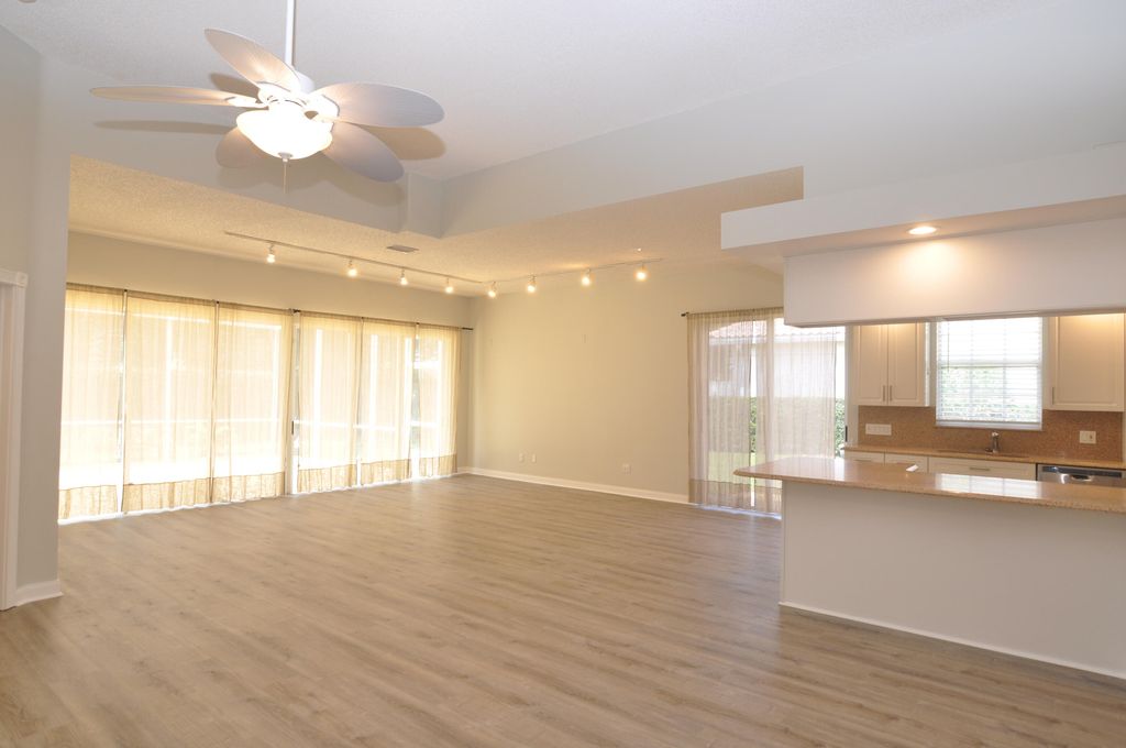 Photo of 393 Kelsey Park Drive, Palm Beach Gardens, FL 33410 (MLS # R10974395)