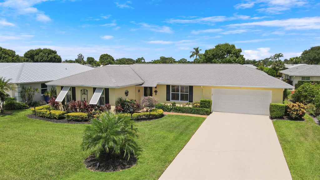 Photo of 18312 SE Eagle Lane, Tequesta, FL 33469 (MLS # R10999600)