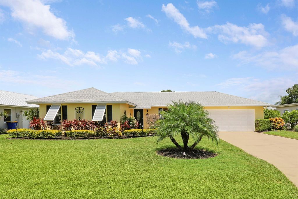 Photo of 18312 SE Eagle Lane, Tequesta, FL 33469 (MLS # R10999600)