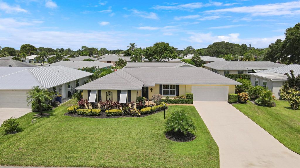 Photo of 18312 SE Eagle Lane, Tequesta, FL 33469 (MLS # R10999600)