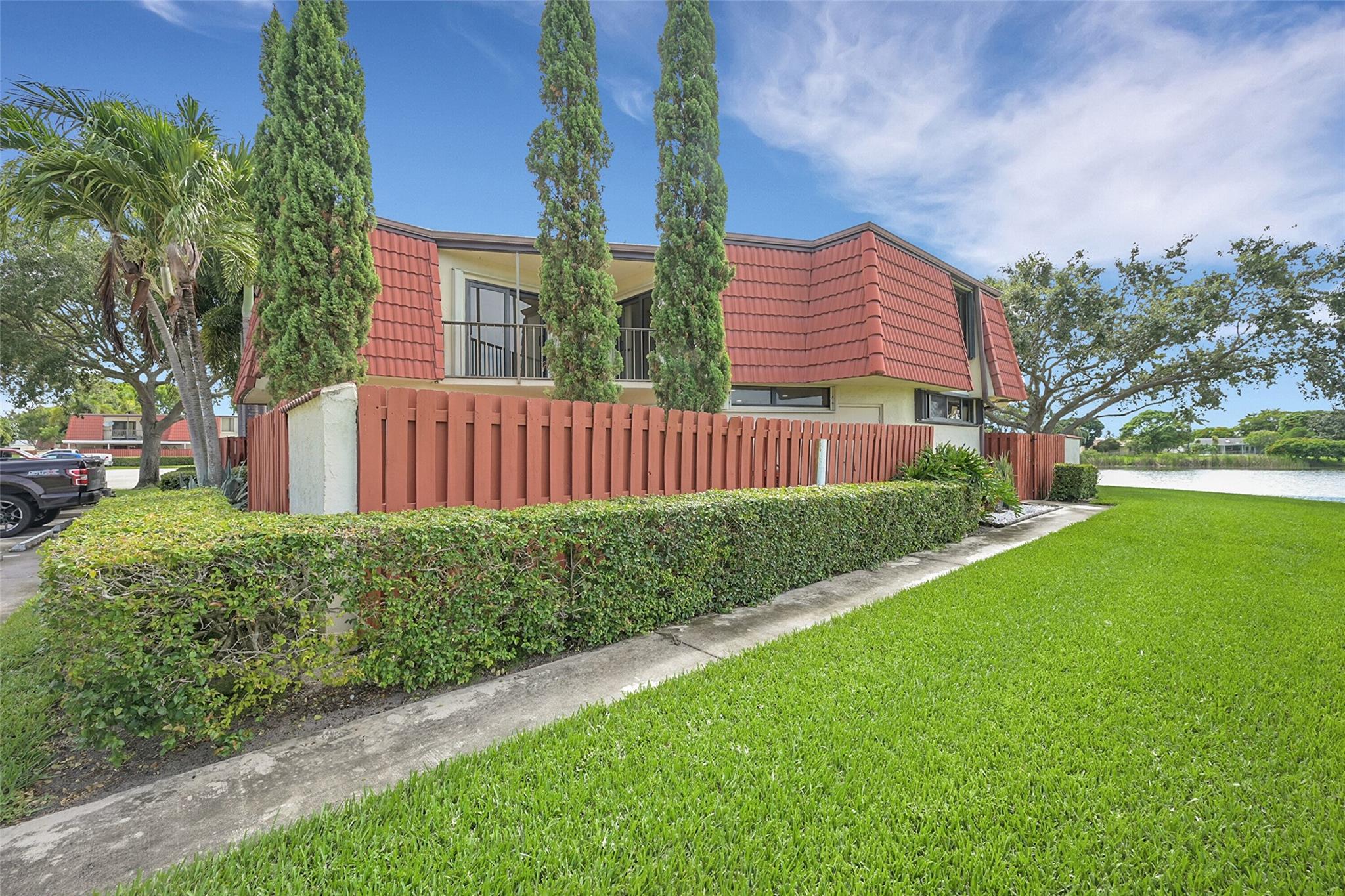 3825 Victoria Drive