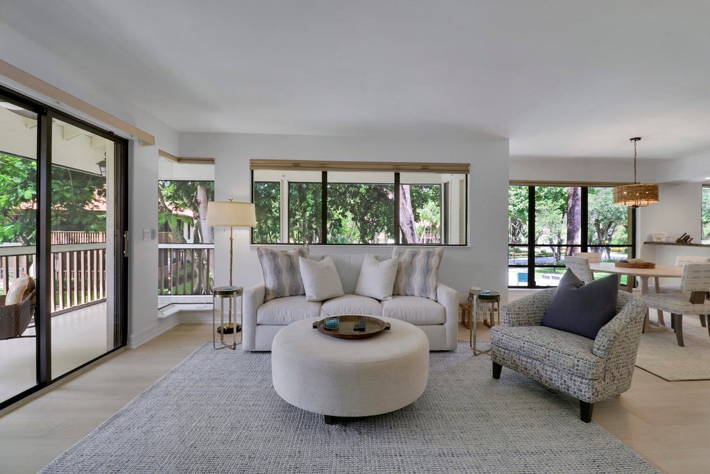 Photo of 606 BRACKENWOOD Cove, Palm Beach Gardens, FL 33418 (MLS # B26065218)