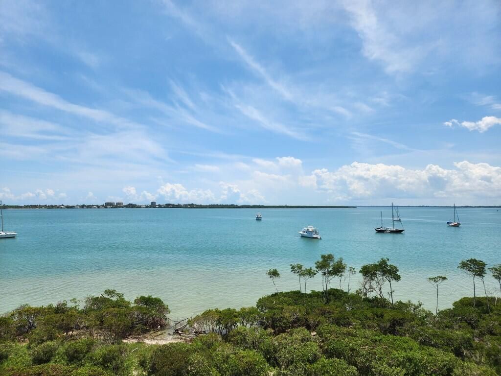 Photo of 22 Harbour Isle Drive W #Ph 3, Fort Pierce, FL 34949 (MLS # R10982531)