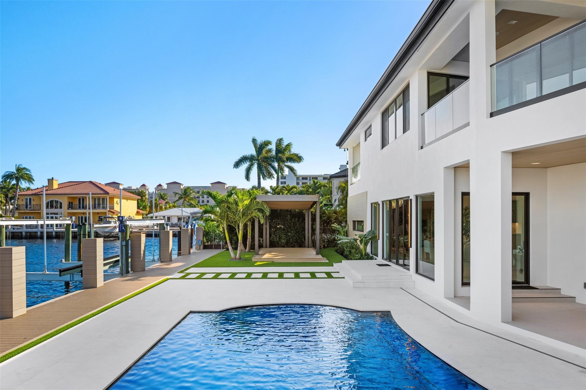 Lauderdale Beach Ext - Residential