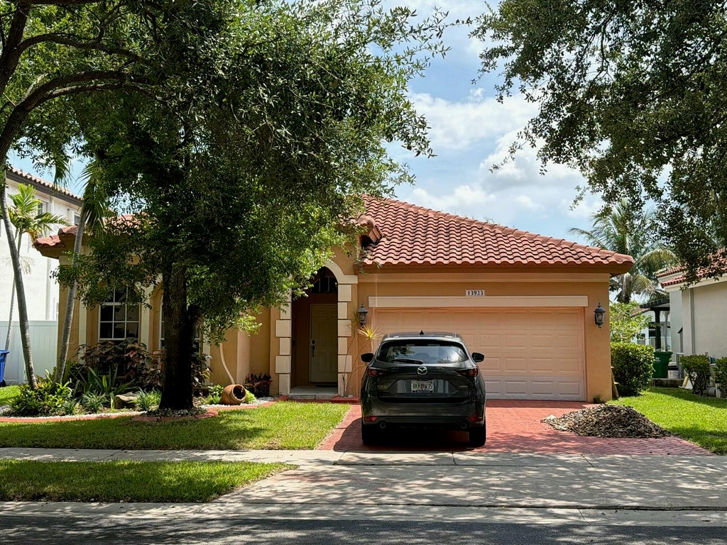 Photo of 13923 SW 50th Street, Miramar, FL 33027 (MLS # B26056568)