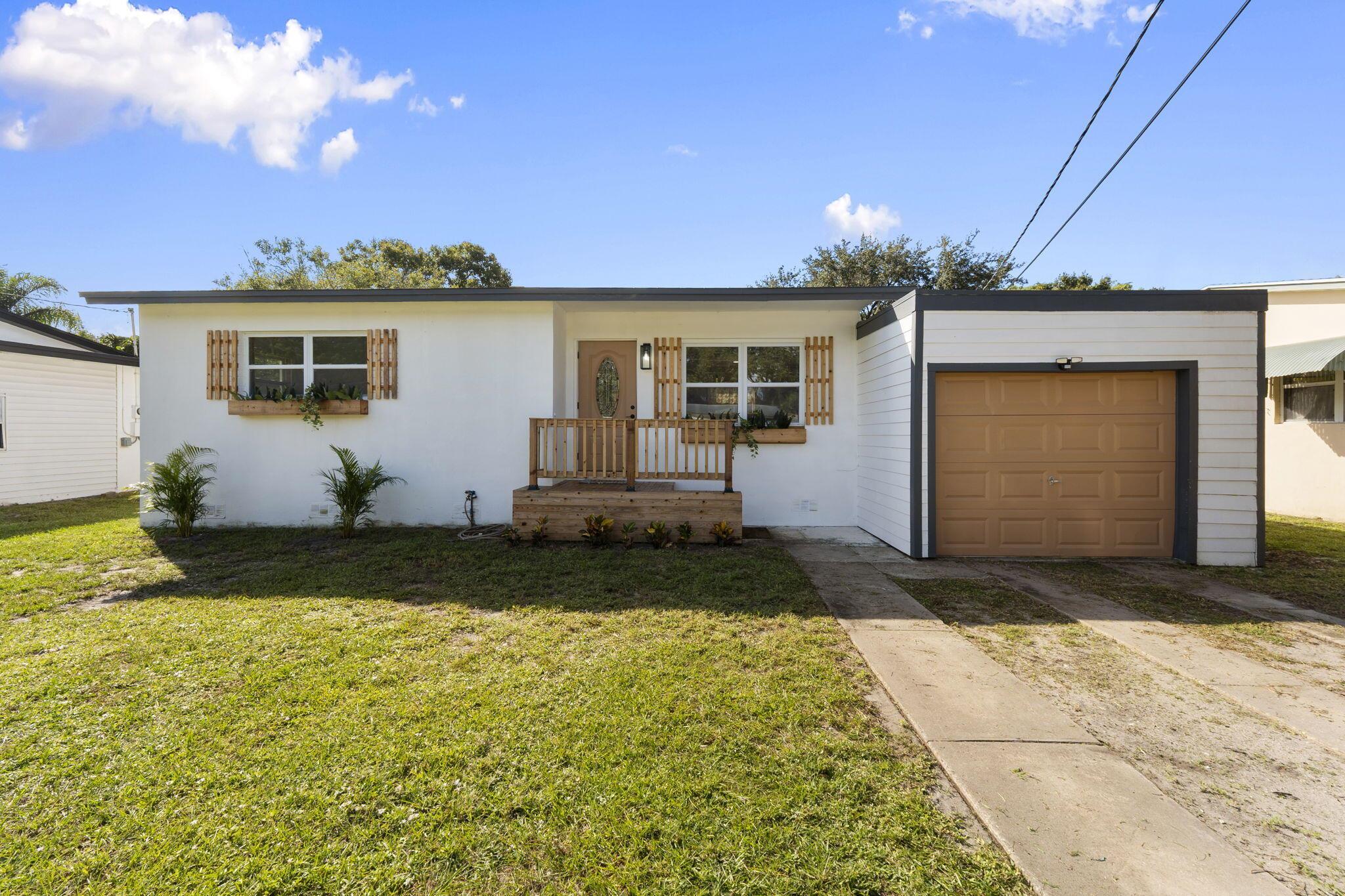 Welcome to 1107 Jasmine Ave! Tastefully renovated, this 2 bedroom 1 bath concrete block home is move in ready. Centrally located makes for  a short drive to downtown and our beautiful beaches. Schedule a private showing today!