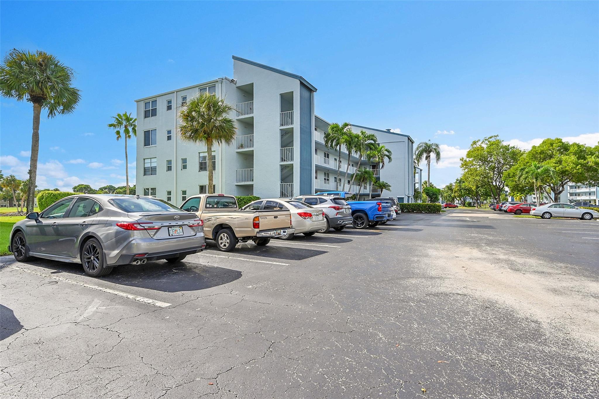 PALM SPRINGS 2 - Residential