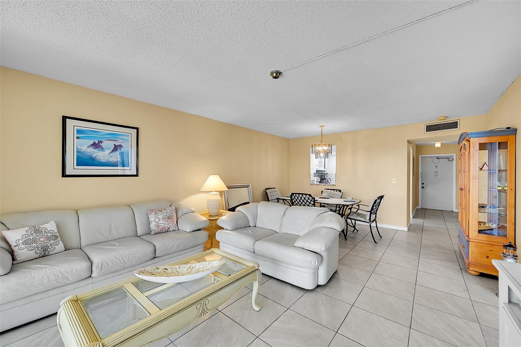 PALM SPRINGS 2 - Residential