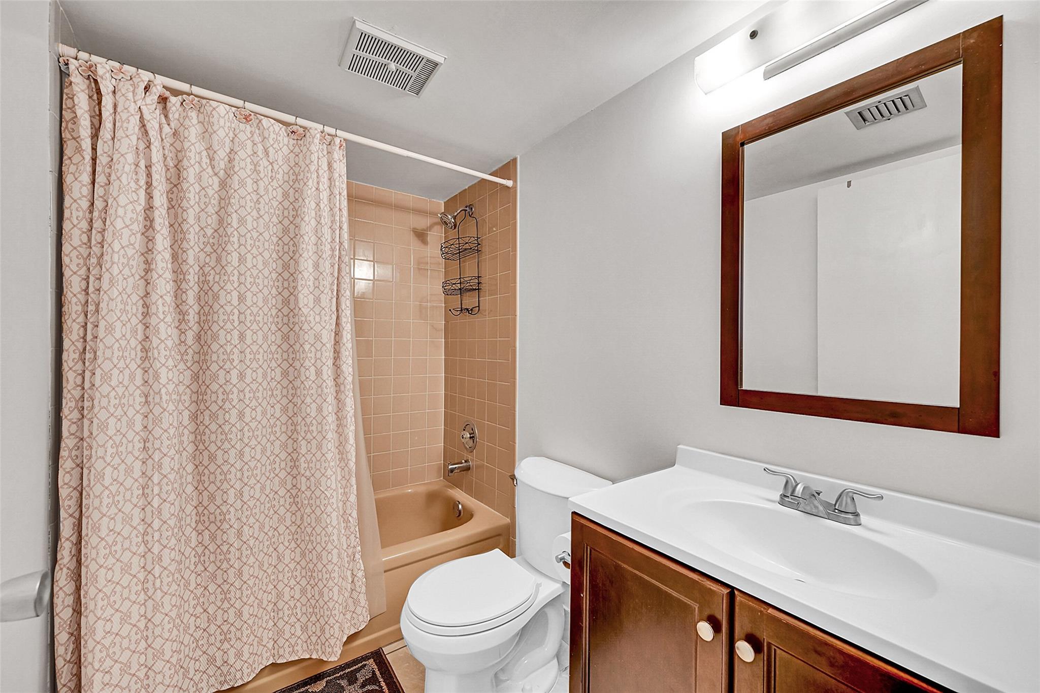 PALM SPRINGS 2 - Residential