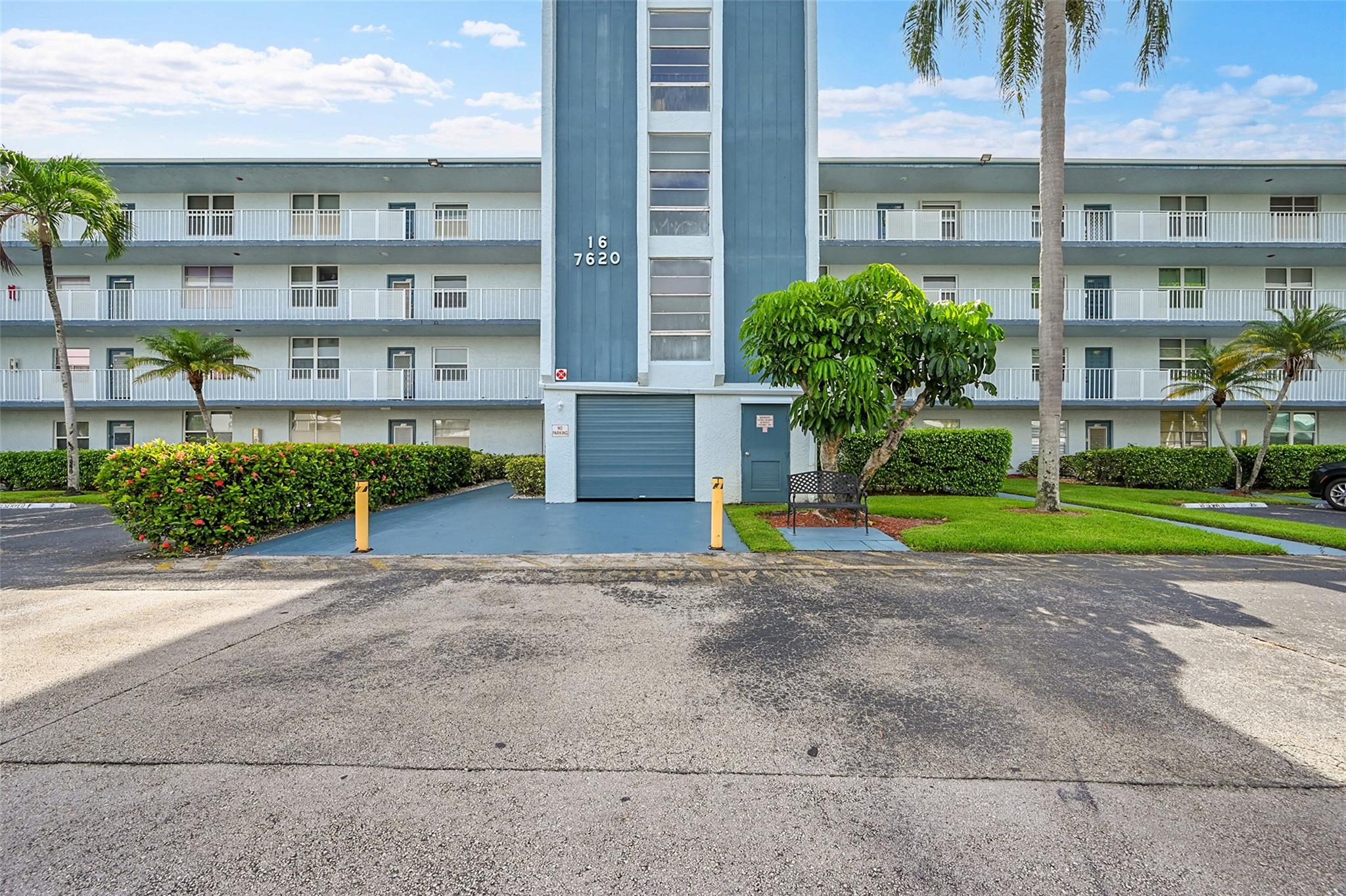Beautiful view of water and golf. Nice and clean unit. New electrical panel. Washer/dryer. Although the community is tucked away on a quiet street, it has a super convenient location! Shopping, dining, places of worship, health care & entertainment are an easy short drive away. 55+ community with 675 credit score, $32K minimum income, and 3 months’ dues held in escrow. A 20% down payment is required. The 40 years structural & reserve inspections completed.