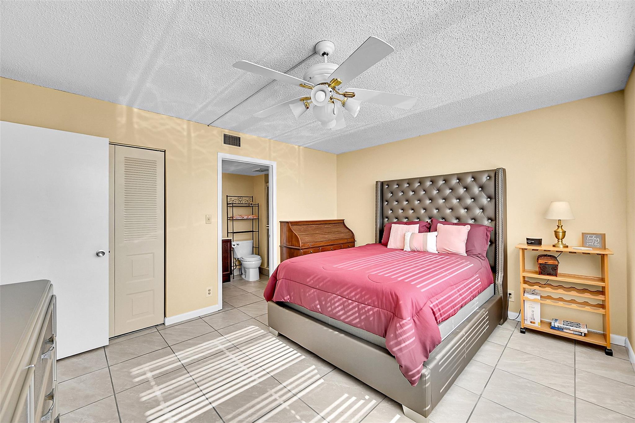 PALM SPRINGS 2 - Residential