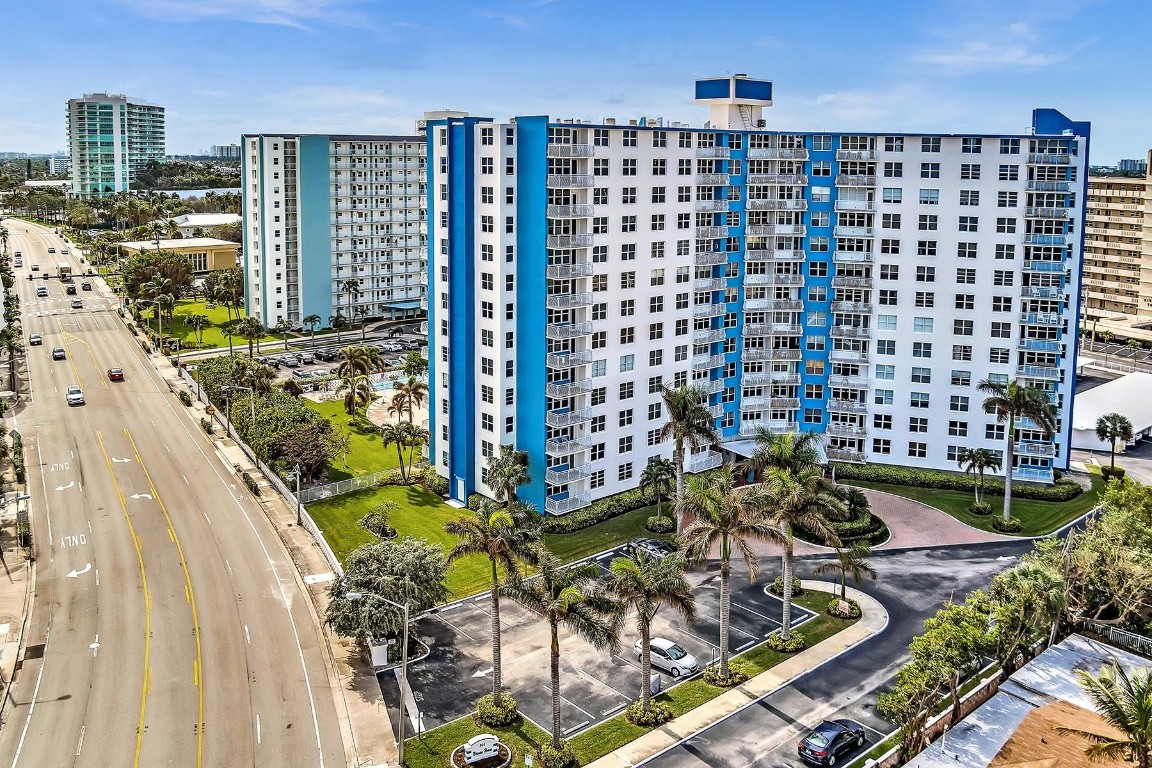 Nassau House Condominium - Residential