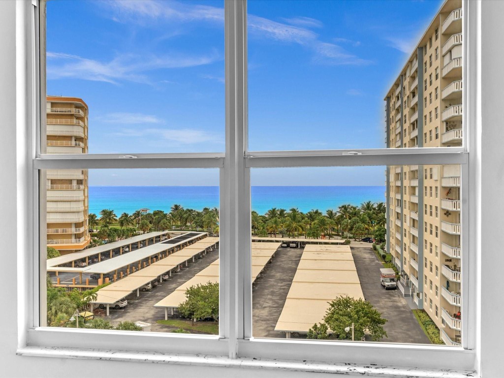 Nassau House Condominium - Residential