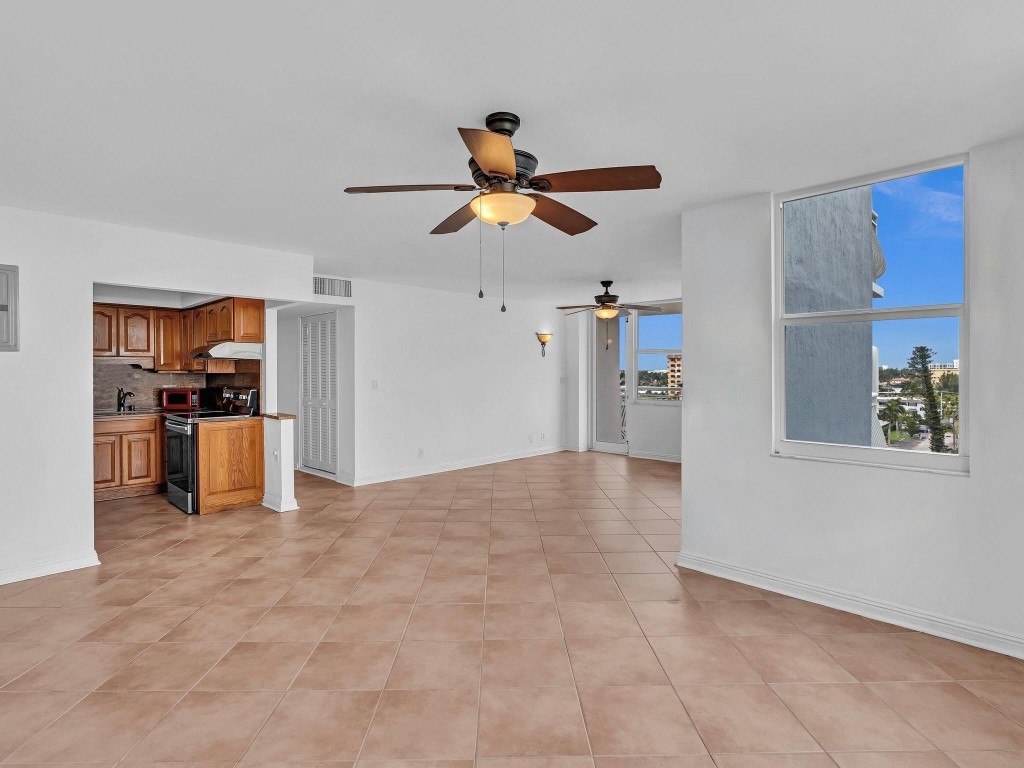 Nassau House Condominium - Residential