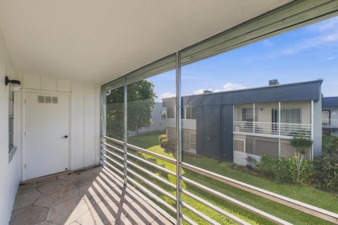 Tiny photo for 186 Burgundy D, Delray Beach, FL 33484 (MLS # B26089961)