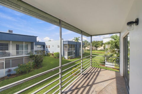 Tiny photo for 186 Burgundy D, Delray Beach, FL 33484 (MLS # B26089961)