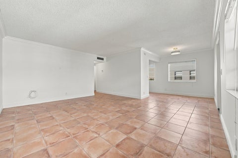 Tiny photo for 186 Burgundy D, Delray Beach, FL 33484 (MLS # B26089961)