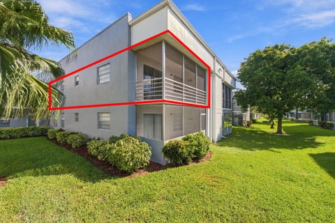 Tiny photo for 186 Burgundy D, Delray Beach, FL 33484 (MLS # B26089961)