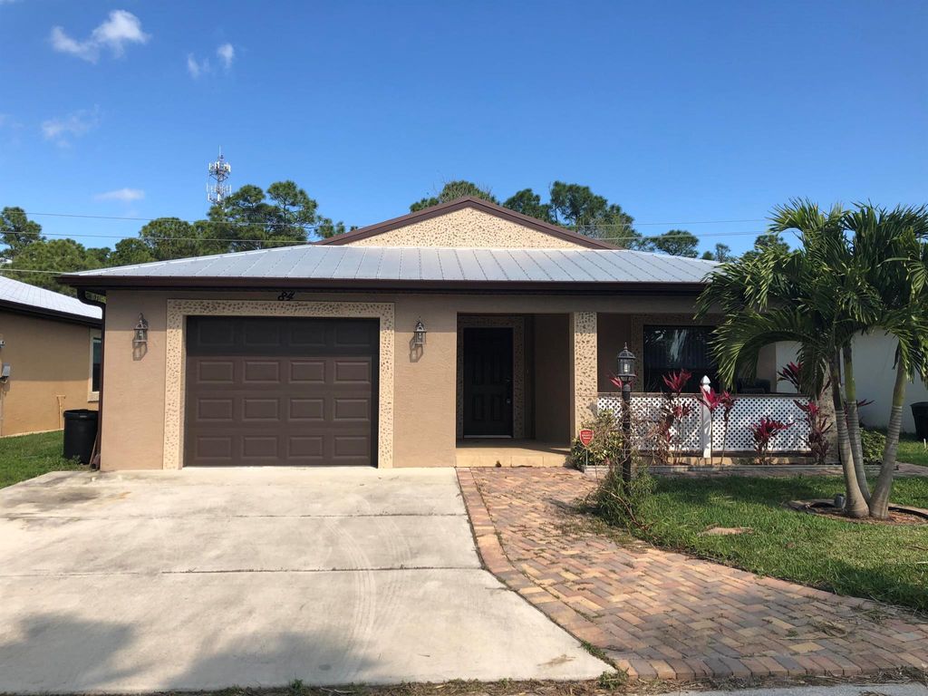 Photo of 84 Mediterranean Boulevard N, Port Saint Lucie, FL 34952 (MLS # R10695095)
