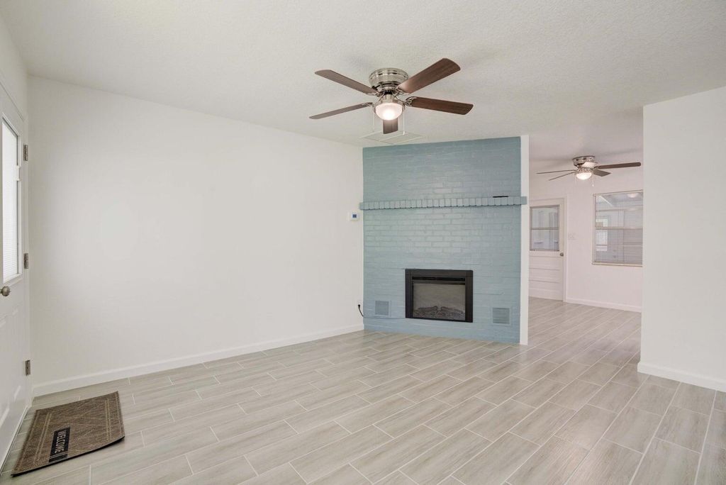 Photo of 2206 Elizabeth Avenue, Fort Pierce, FL 34982 (MLS # R11048819)