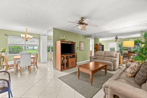 Tiny photo for 265 Newport R Drive #R, Deerfield Beach, FL 33442 (MLS # B26052892)