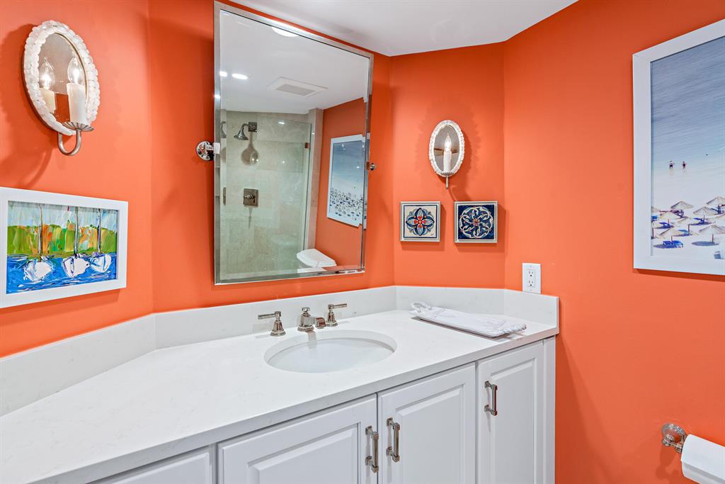 LANDFALL CONDO - Residential