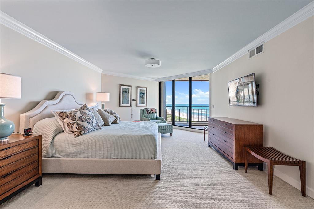 LANDFALL CONDO - Residential