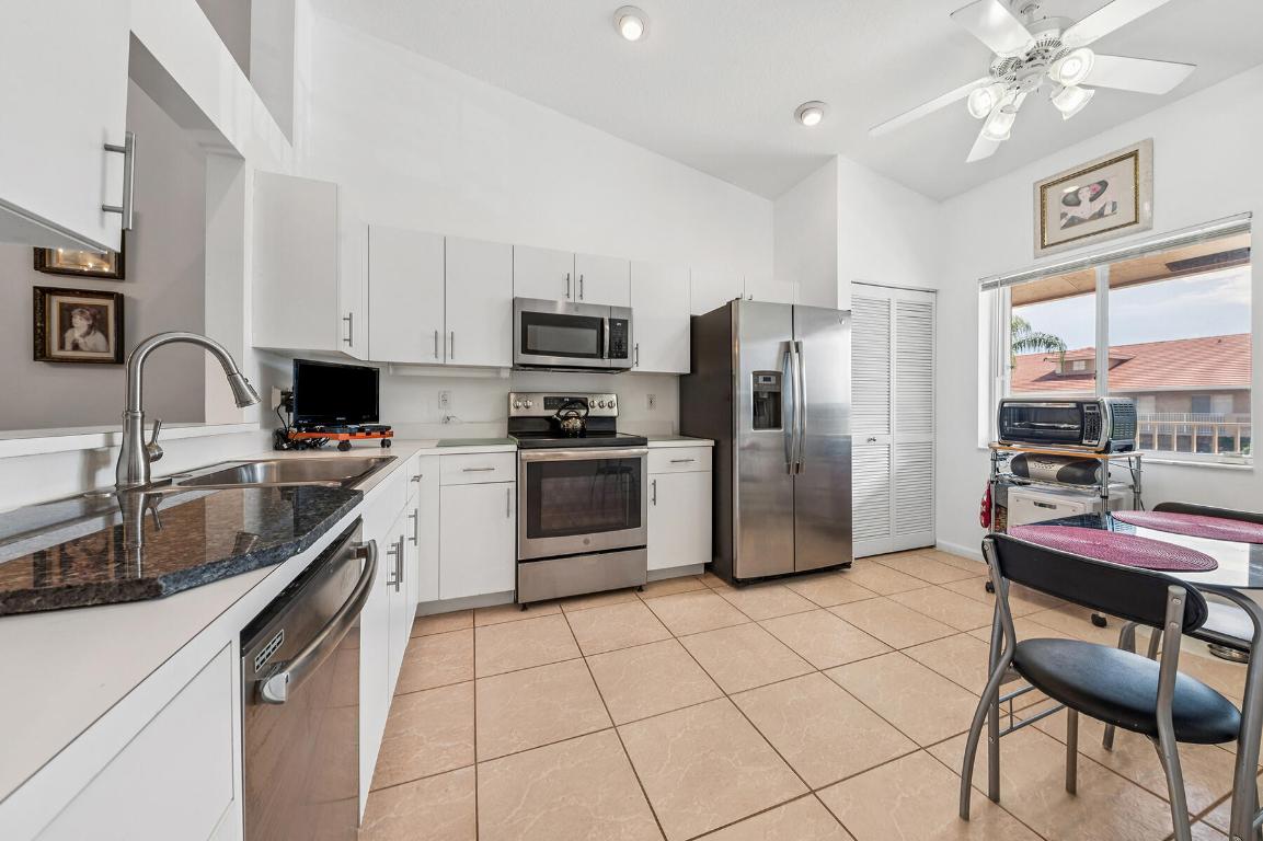 5951 Regal Glen Drive 202