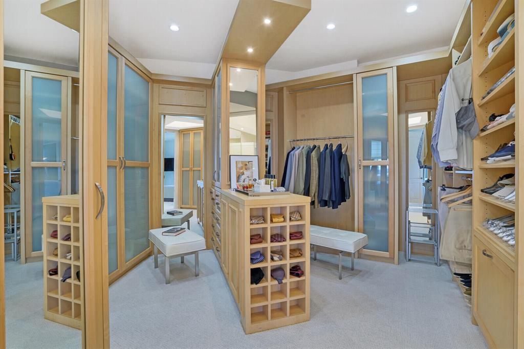 ESPLANADE GRANDE CONDO - Residential