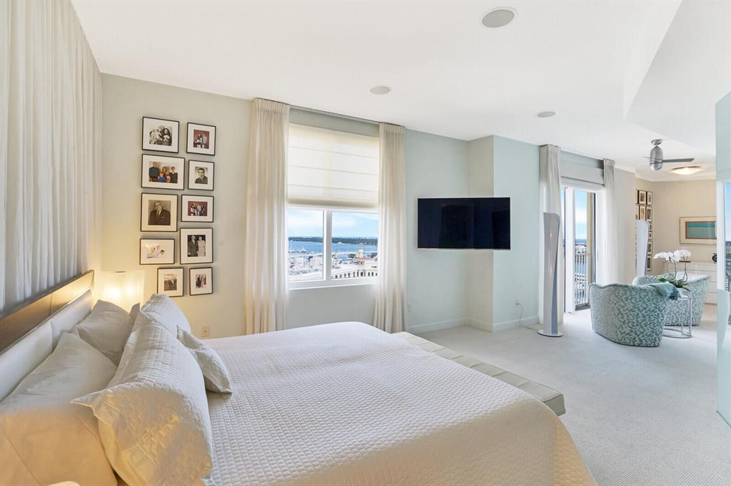 ESPLANADE GRANDE CONDO - Residential