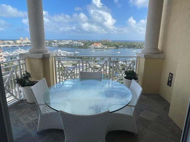 ESPLANADE GRANDE CONDO - Residential