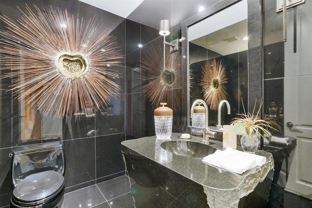 ESPLANADE GRANDE CONDO - Residential