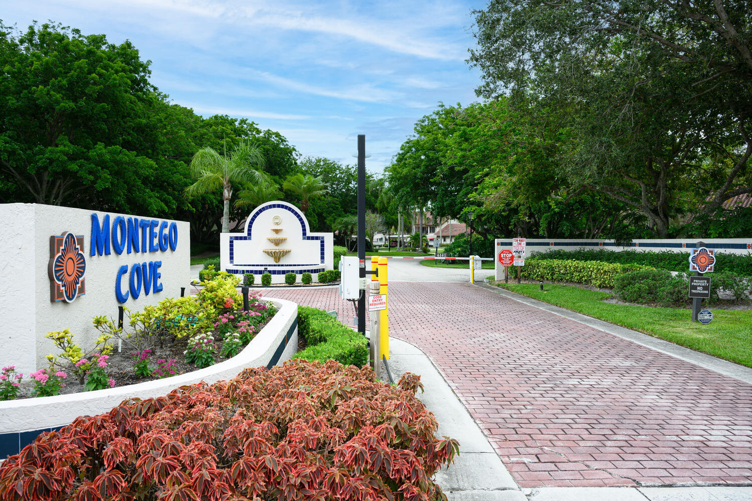 MONTEGO COVE CONDO - Residential