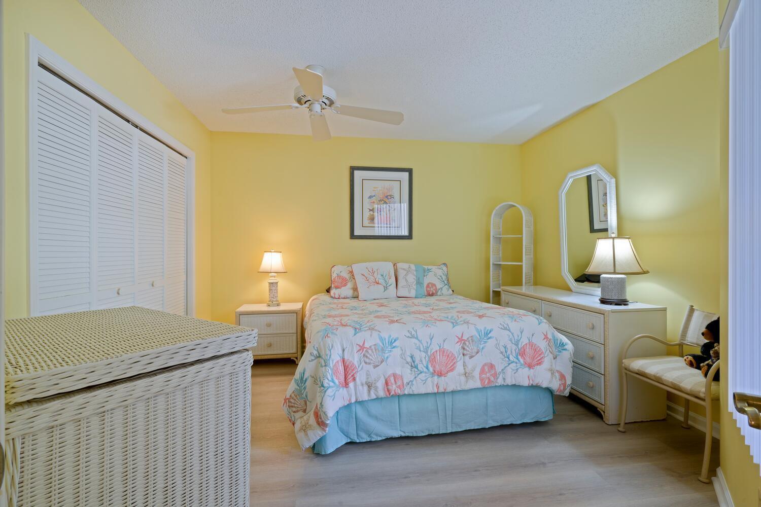 MONTEGO COVE CONDO - Residential