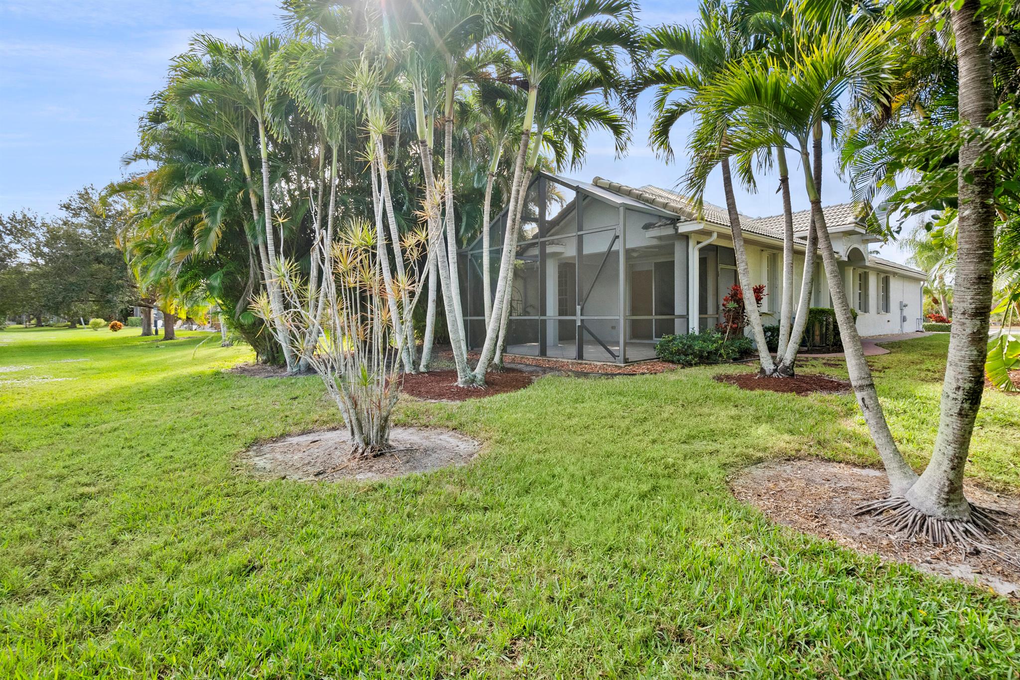 JENSEN BEACH COUNTRY CLUB - Residential