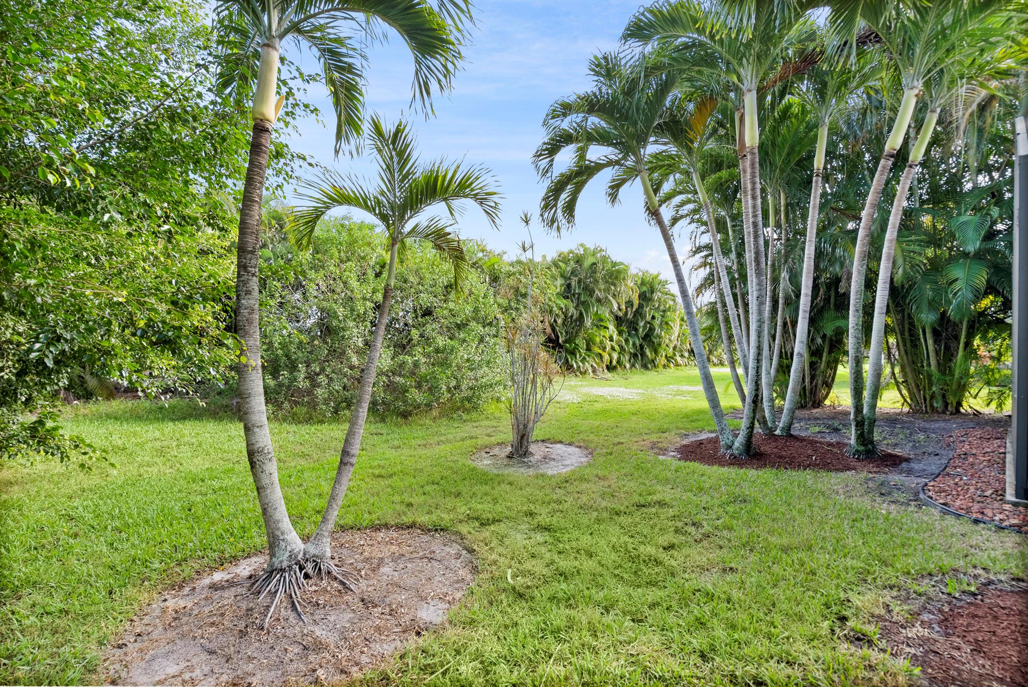 JENSEN BEACH COUNTRY CLUB - Residential