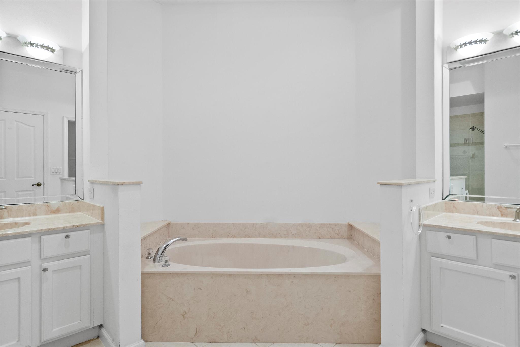 JENSEN BEACH COUNTRY CLUB - Residential