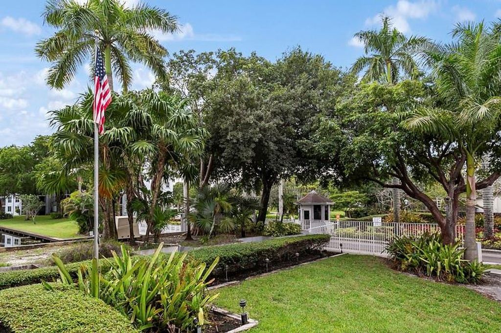 Photo of 103 Royal Park Drive #1E, Oakland Park, FL 33309 (MLS # F10550469)