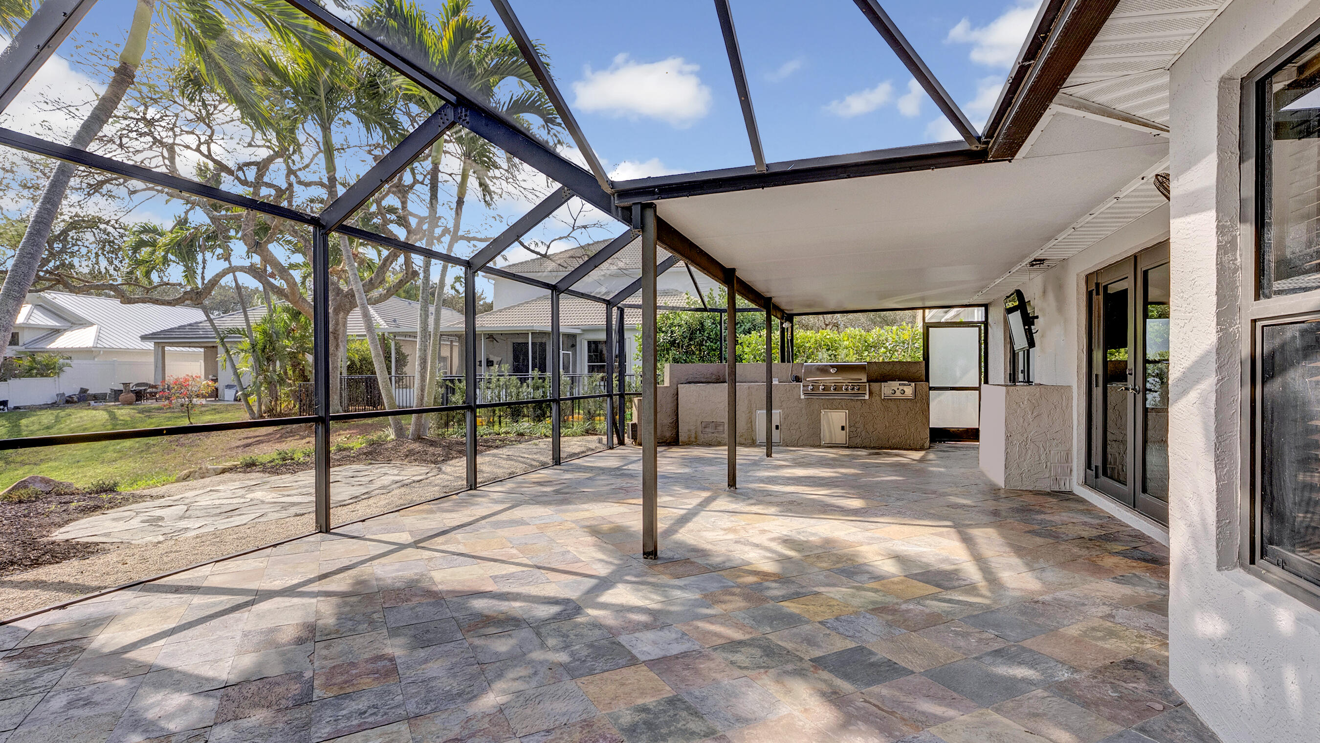 DELRAY LAKES - Residential