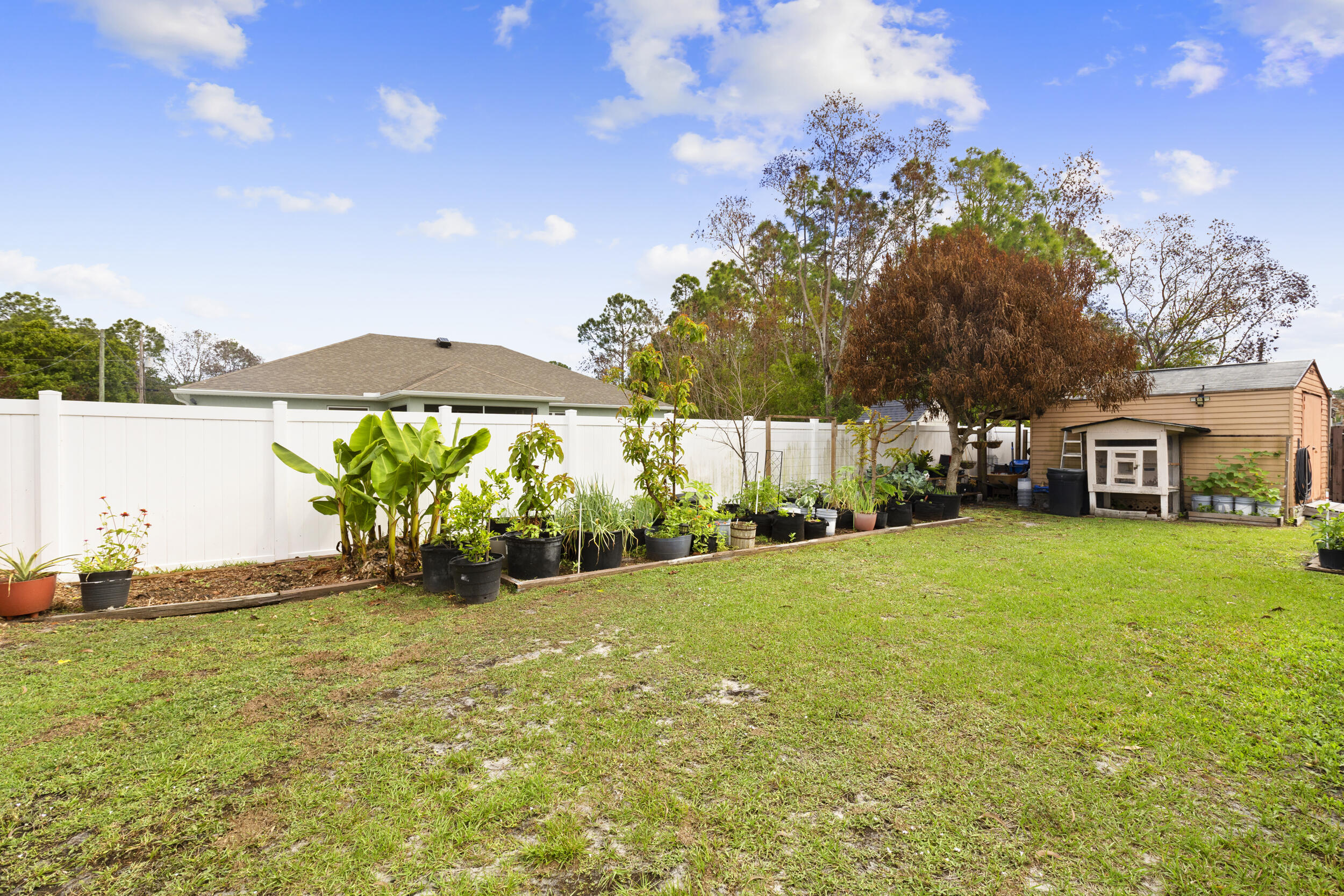 PORT ST LUCIE SECTION 48 1ST REPLAT - Residential