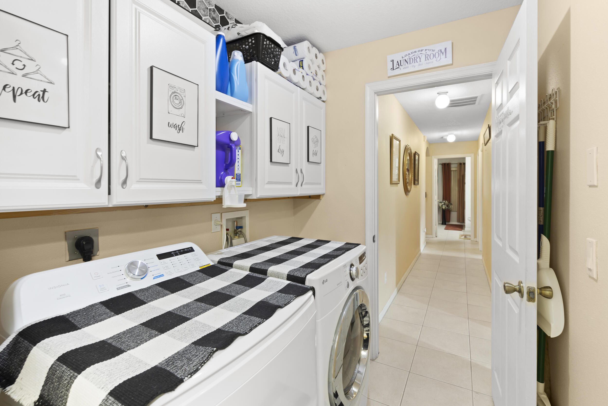 PORT ST LUCIE SECTION 48 1ST REPLAT - Residential