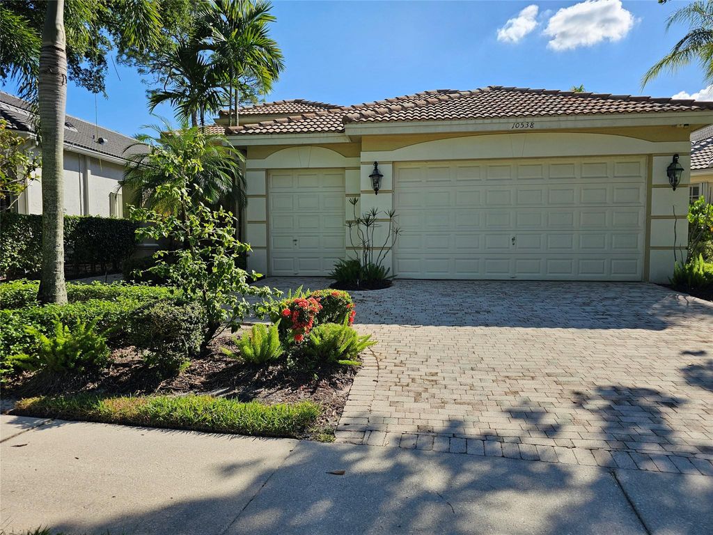 Photo of 10538 Northgreen Dr, Lake Worth, FL 33449 (MLS # F10534149)