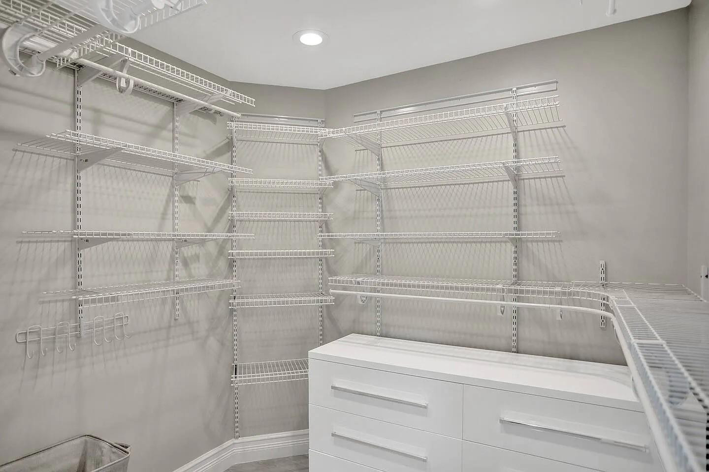 FAIR WAY PARK - Residential Lease