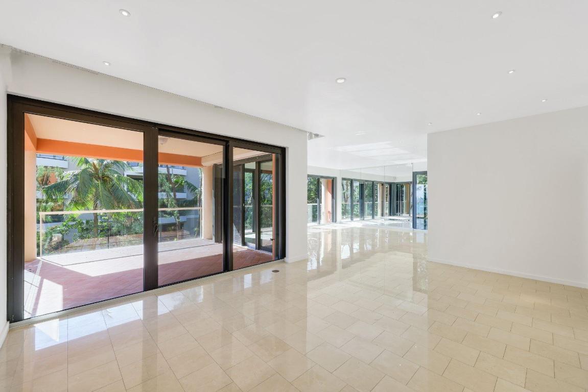 TWO NORTH BREAKERS ROW CONDO - Residential