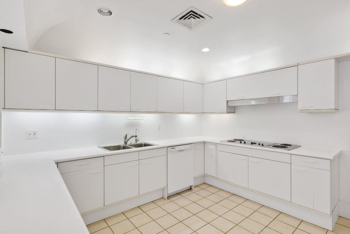 TWO NORTH BREAKERS ROW CONDO - Residential