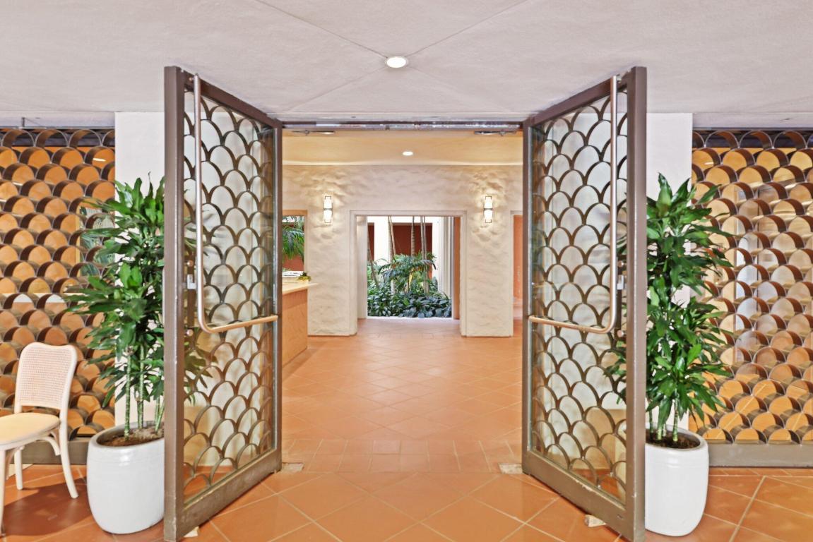 TWO NORTH BREAKERS ROW CONDO - Residential