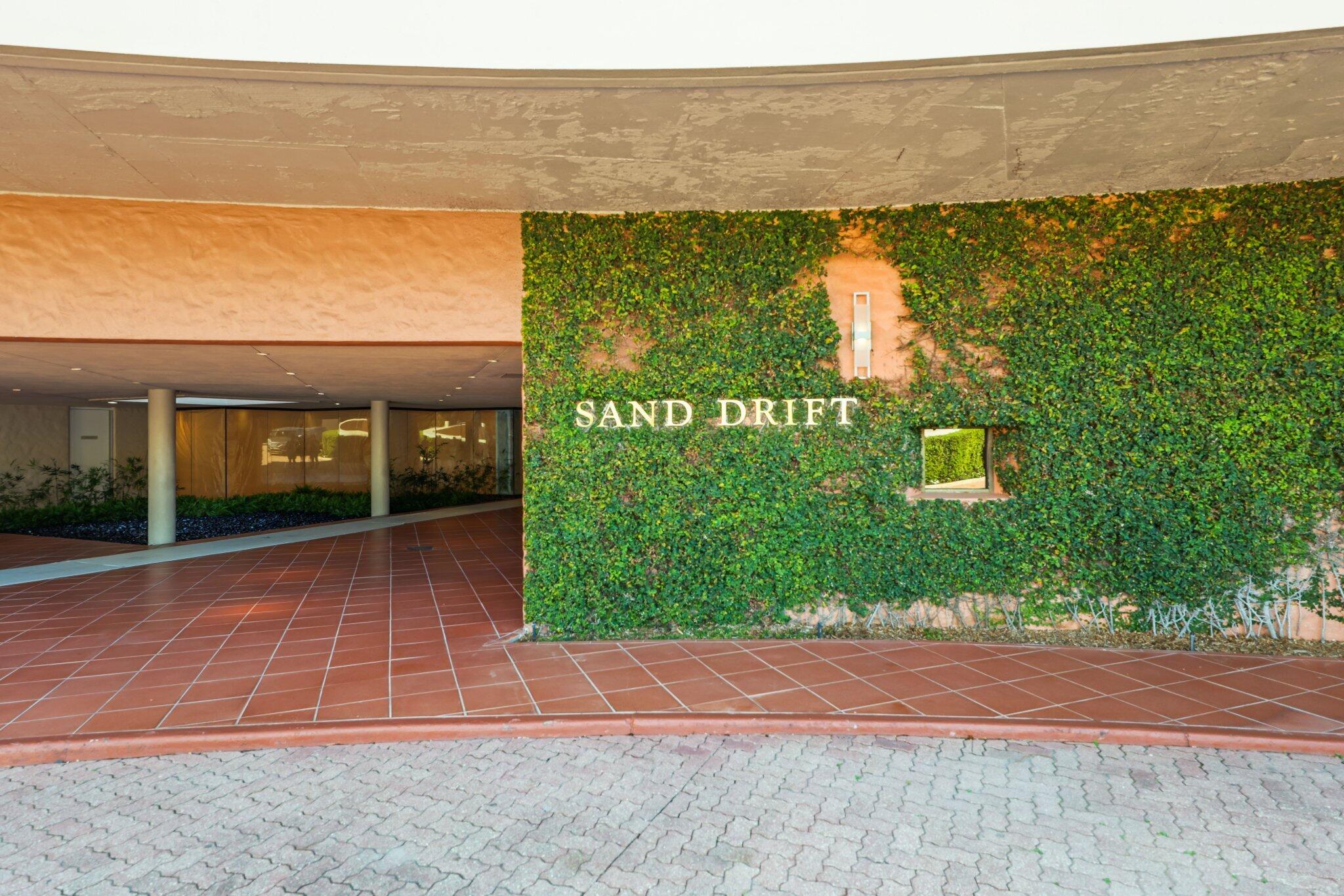 TWO NORTH BREAKERS ROW CONDO - Residential