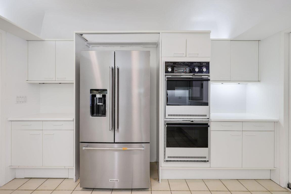 TWO NORTH BREAKERS ROW CONDO - Residential