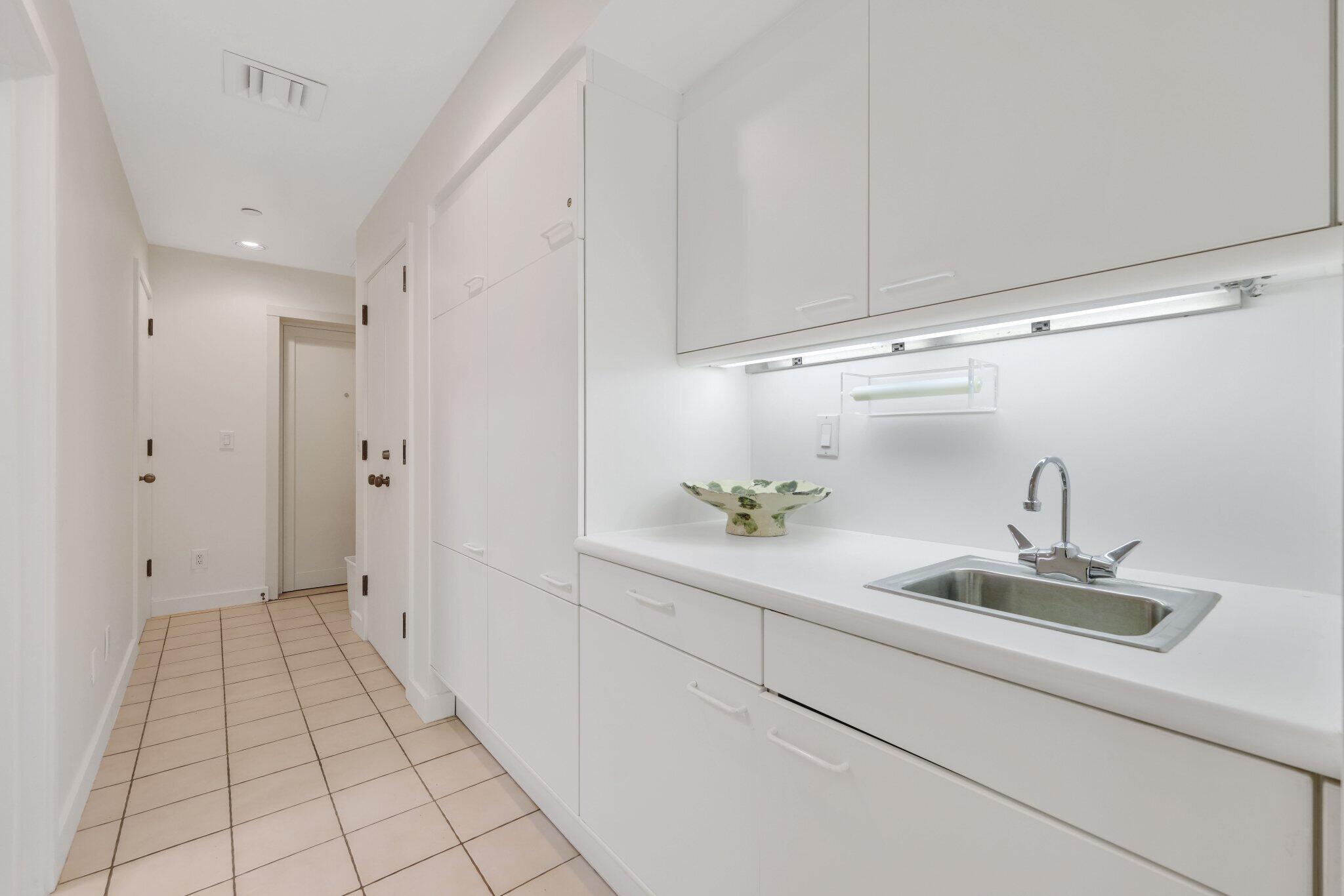 TWO NORTH BREAKERS ROW CO - Residential